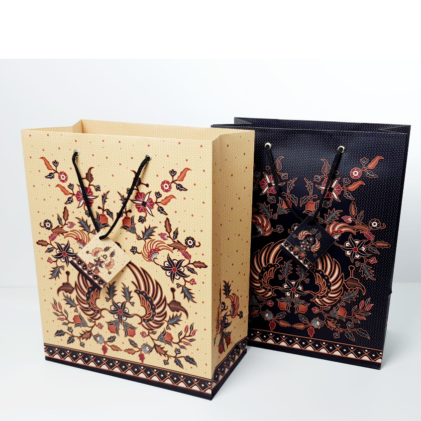 

Paperbag Premium Batik Lar Buket Uk 26,5 x 13,5 x 33cm