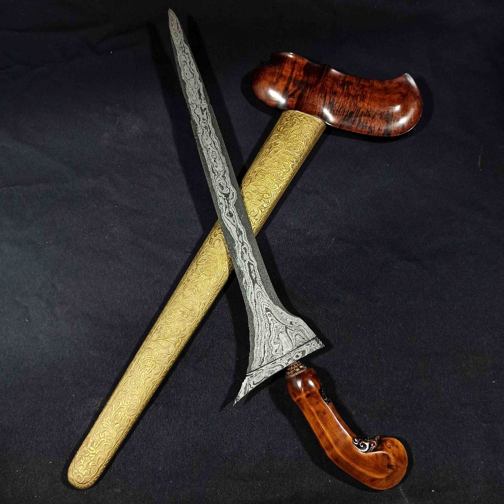 Keris Tilam Upih Pamor Dwiwarna Junjung Derajat Tangguh Tuban Bekel Jati Sepuh Kuno Tua