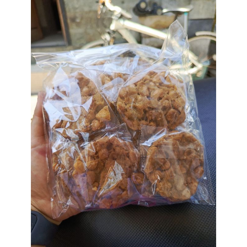 

Rempeyek Kacang