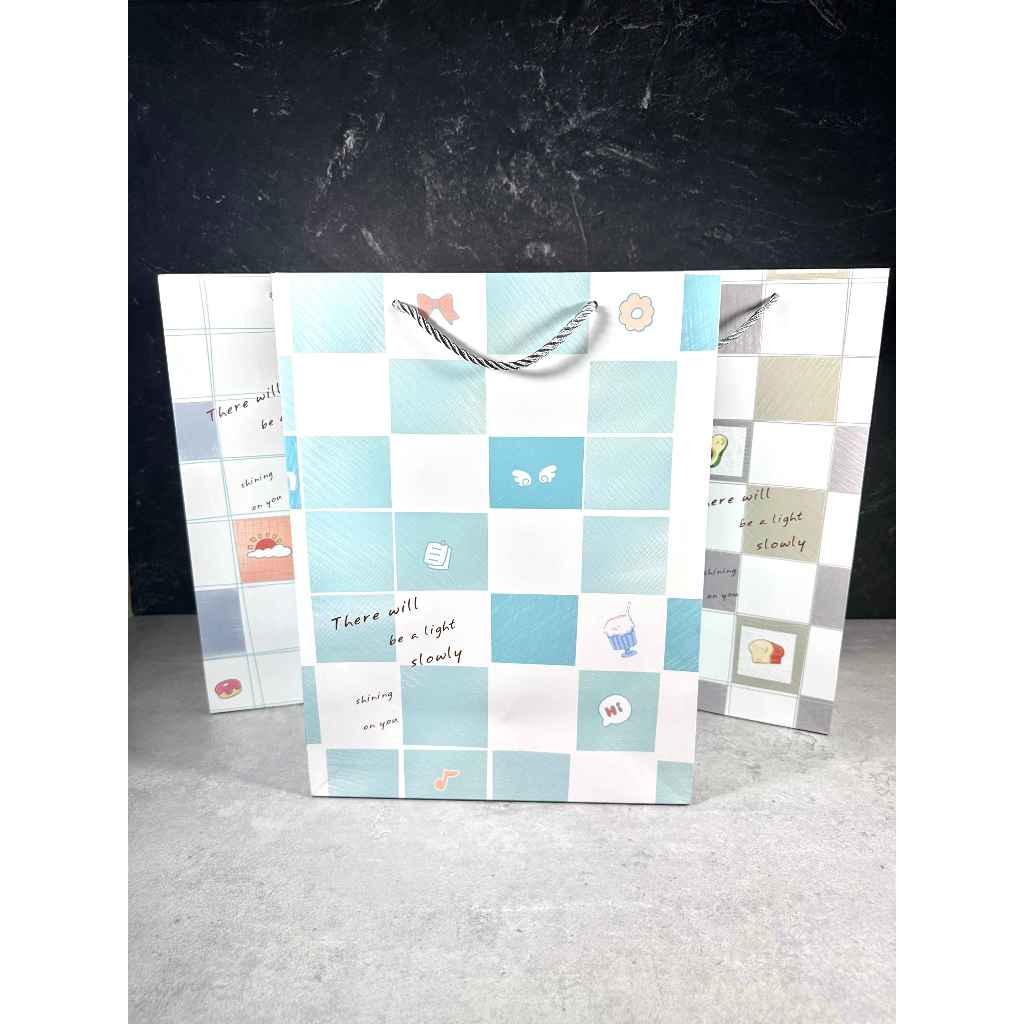 

(Lsn)PAPERBAG SD-9098 L / PAPERBAG MOTIF BUNGA