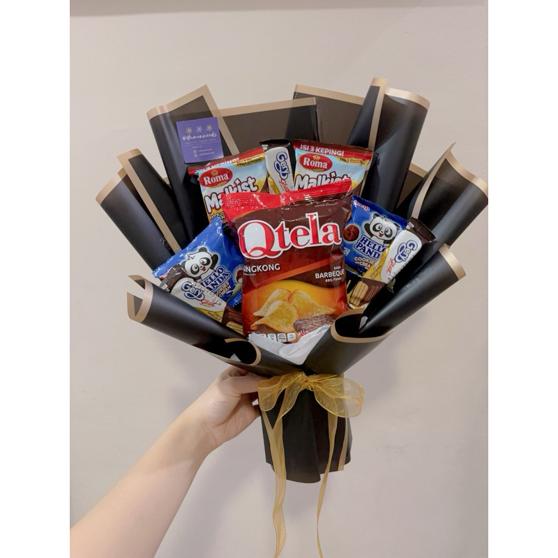 

Buket Snack murah MediumSmall / buket wisuda/sempro/gift hampers semhas Ulangtahun