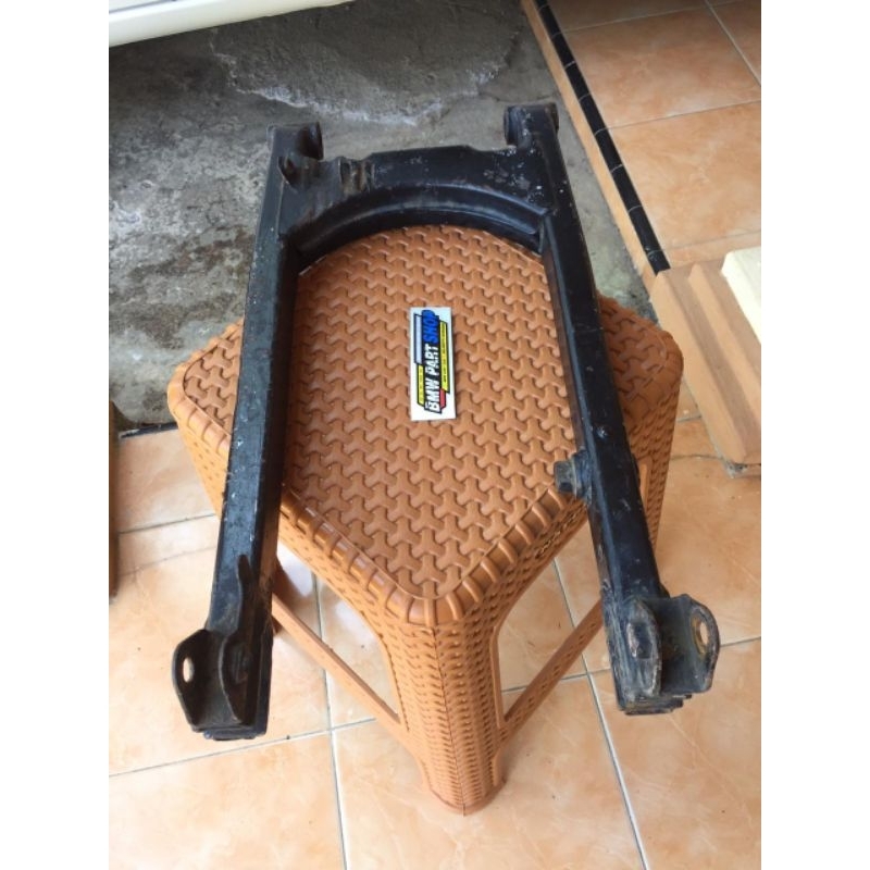 SWING ARM MEGAPRO HIU ORIGINAL LEPASAN UTUH NORMAL LAYAK PAKAI SUPIT MEGAPRO SECOND ORI