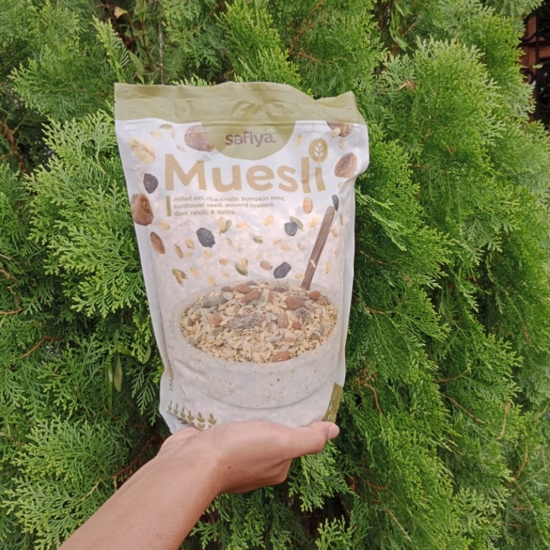 

Muesli Oat Safiya 1kg Dried Fruit Nuts & Seed High Fiber Sereal Sehat