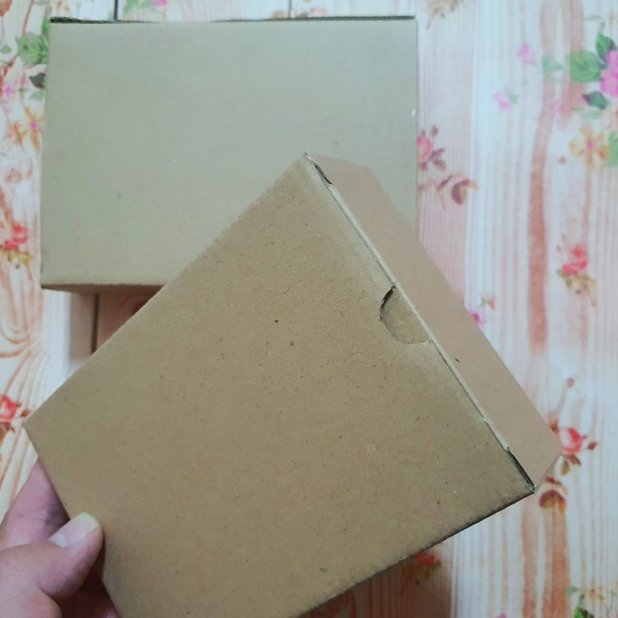 

(10 pcs) kardus corrugated eflute coklat polos dus packing online shop box hampers model dus sambung ukuran 14x10x4cm