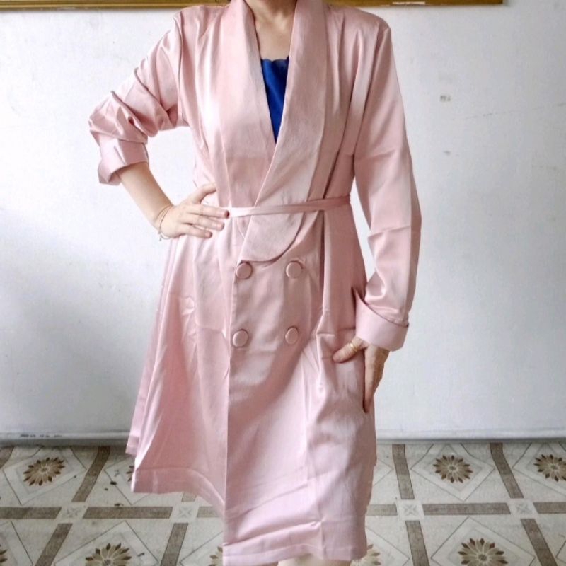 dress satin lengan panjang