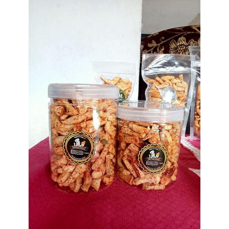 

Basreng Pedas Daun Jeruk Toples