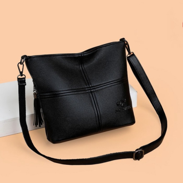 Jual TAS SELEMPANG WANITA NADIAN BRANDED KULIT HITAM SLING BAG TA671B5 Berkualitas