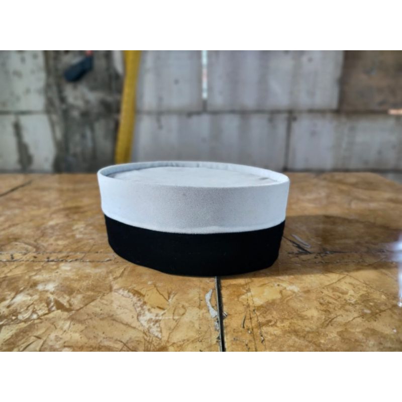 PECI, SONGKOK PUTIH DAN HITAM TINGGI 7,8,9 DAN 10 CM