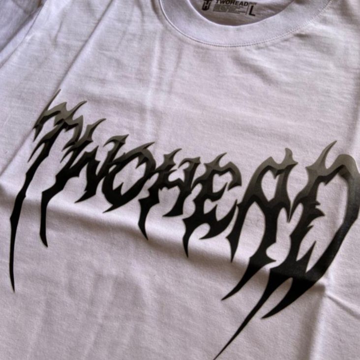 Twohead tshirt Typo White