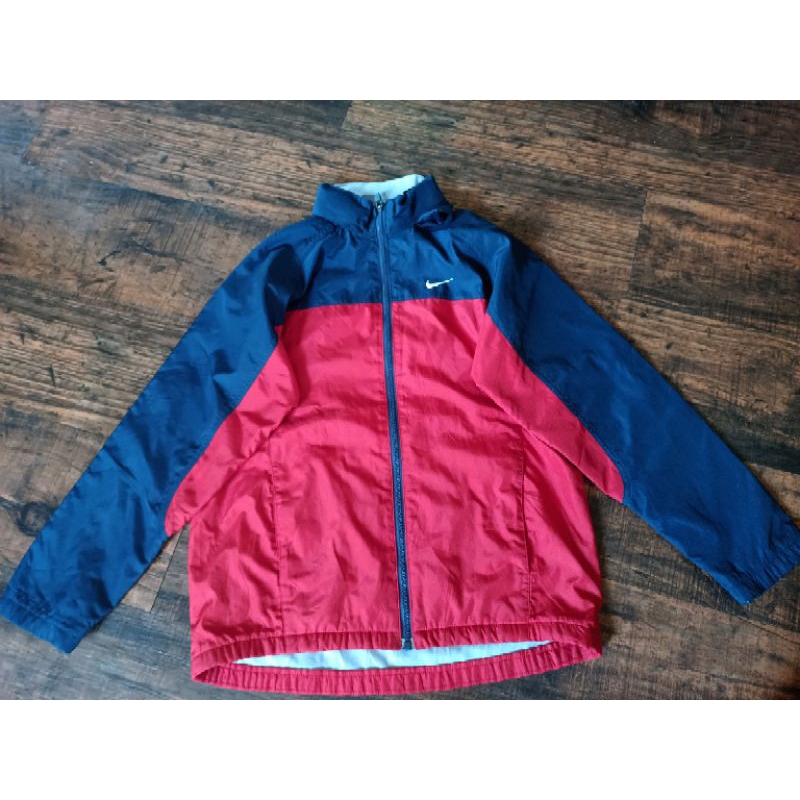 Preloved jaket Nike Anak umur 10 - 14 tahun