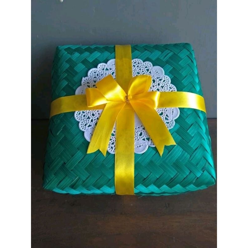 

[ Halodul ] Besek Bambu Warna Warni + Pita Ukuran 25x25 (wadah&tutup) | besek bambu hampers kotak hantaran lebaran