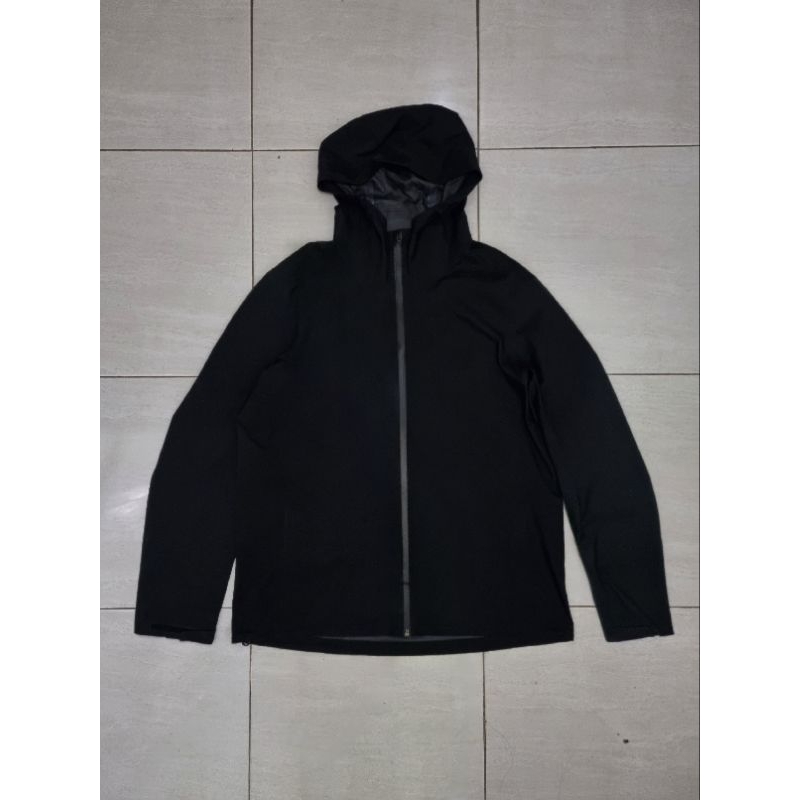 UNIQLO BLOCKTECH SECOND