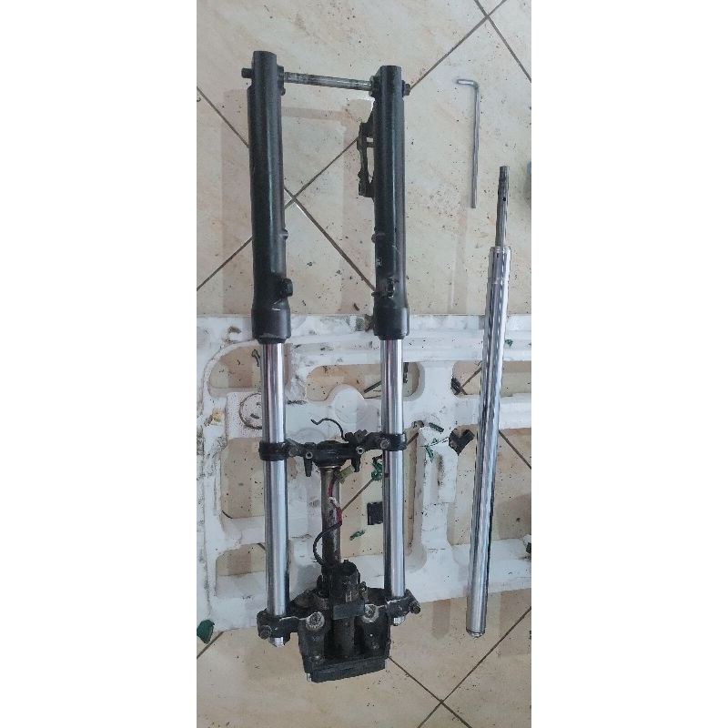 shock depan old cb 150 r original