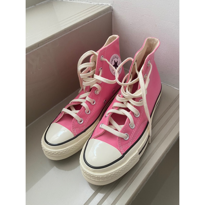 Converse Pink