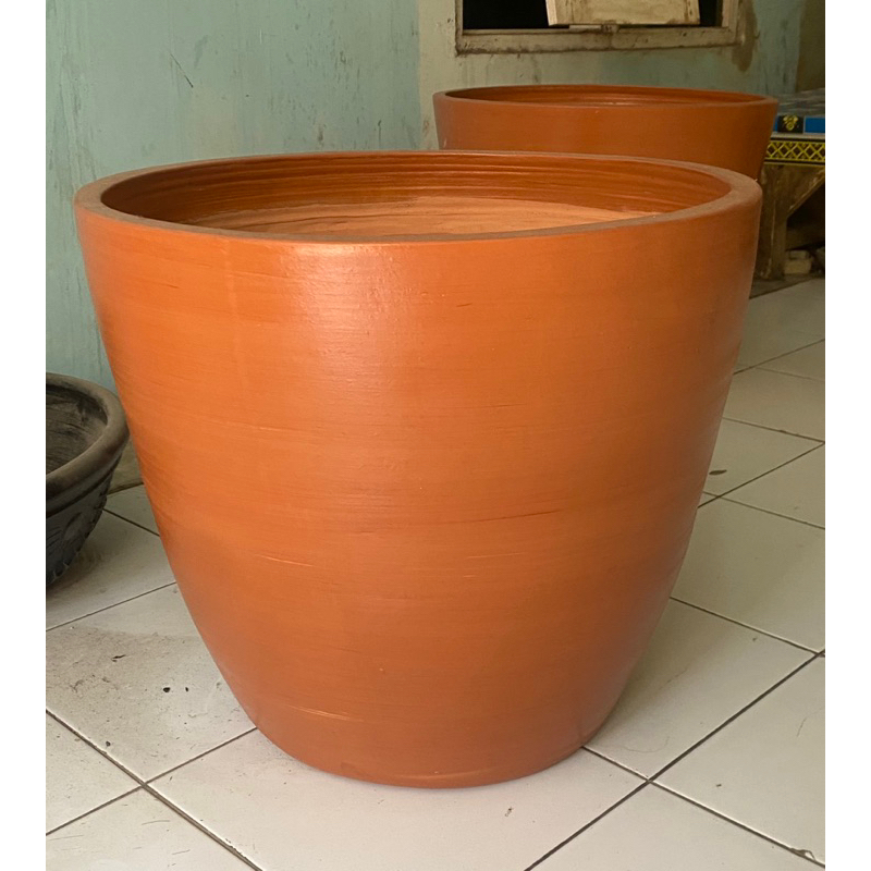 Pot tanah liat terakota // ukuran besar