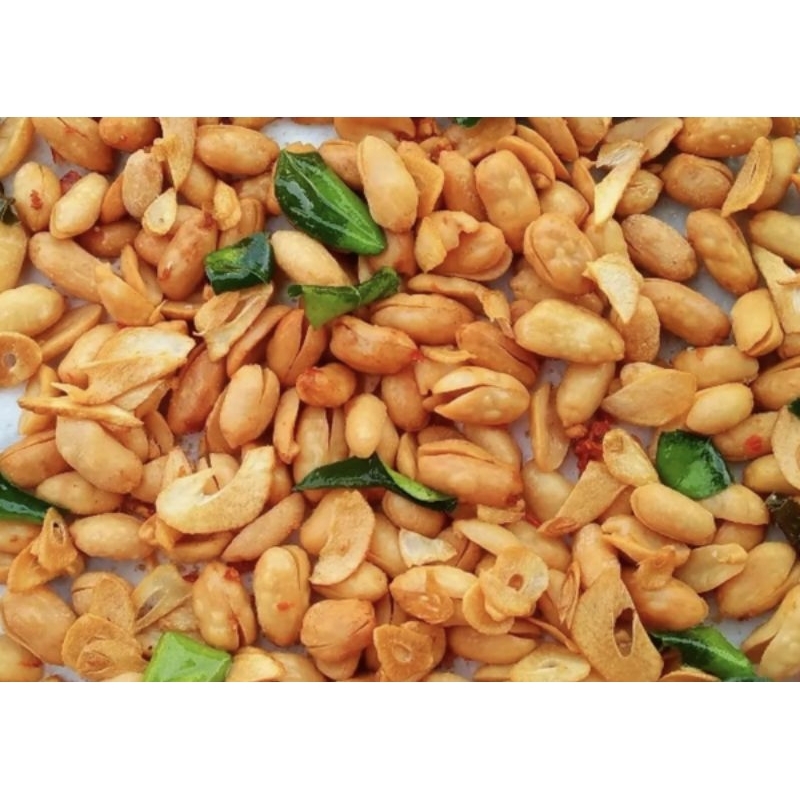 

Kacang Bawang Daun Jeruk 1kg