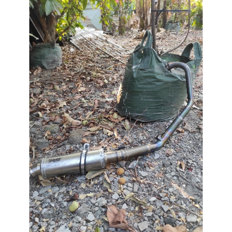 knalpot titanium r9 r15v2