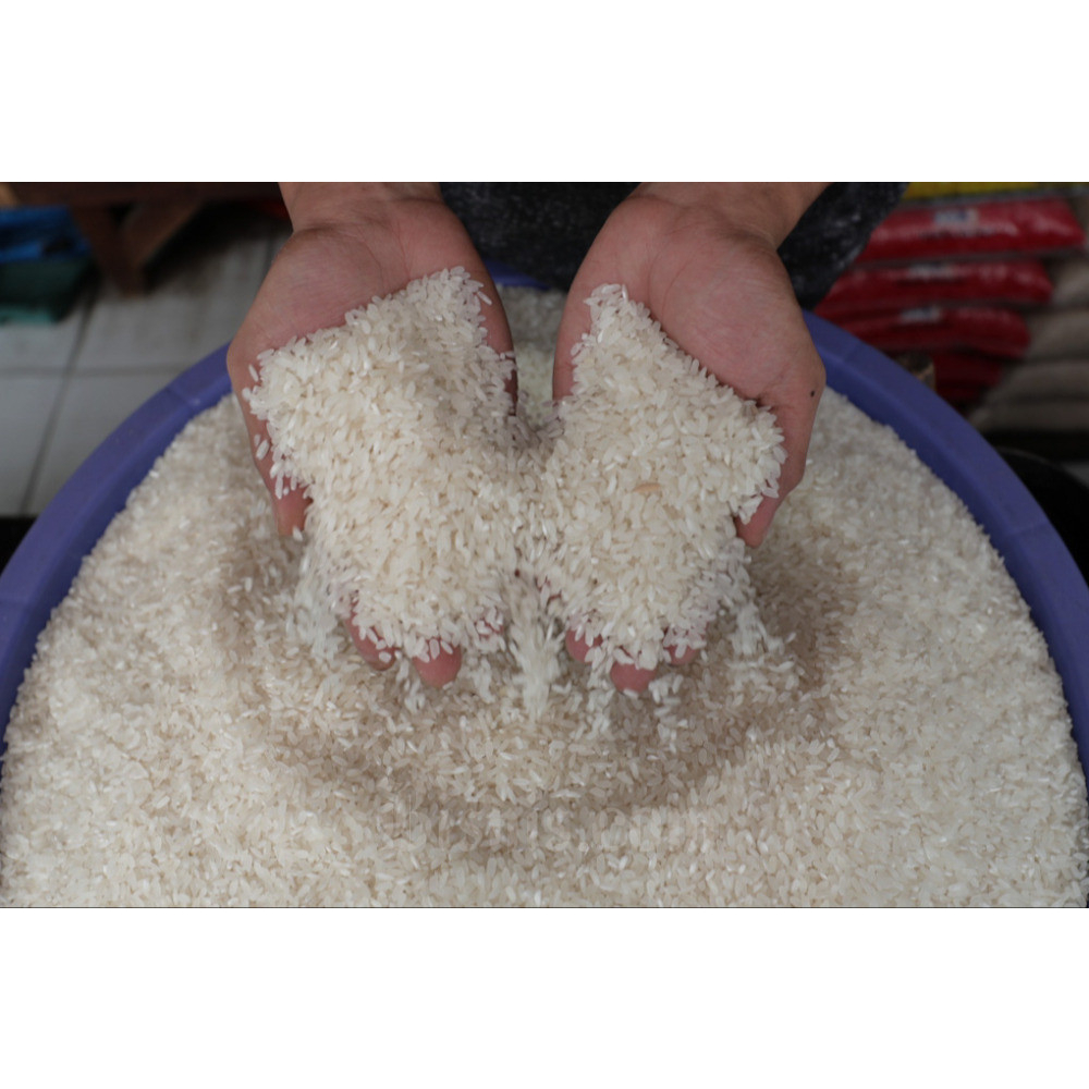 

(BISA COD & GRATIS ONGKIR SHOPEE ) Beras selep sendiri kemasan 1kg/beras petani/beras punel/beras enak