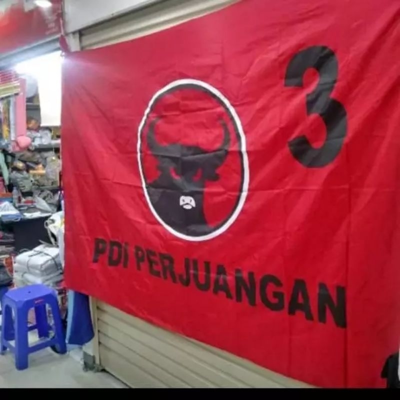 bendera pdi 150 x 225