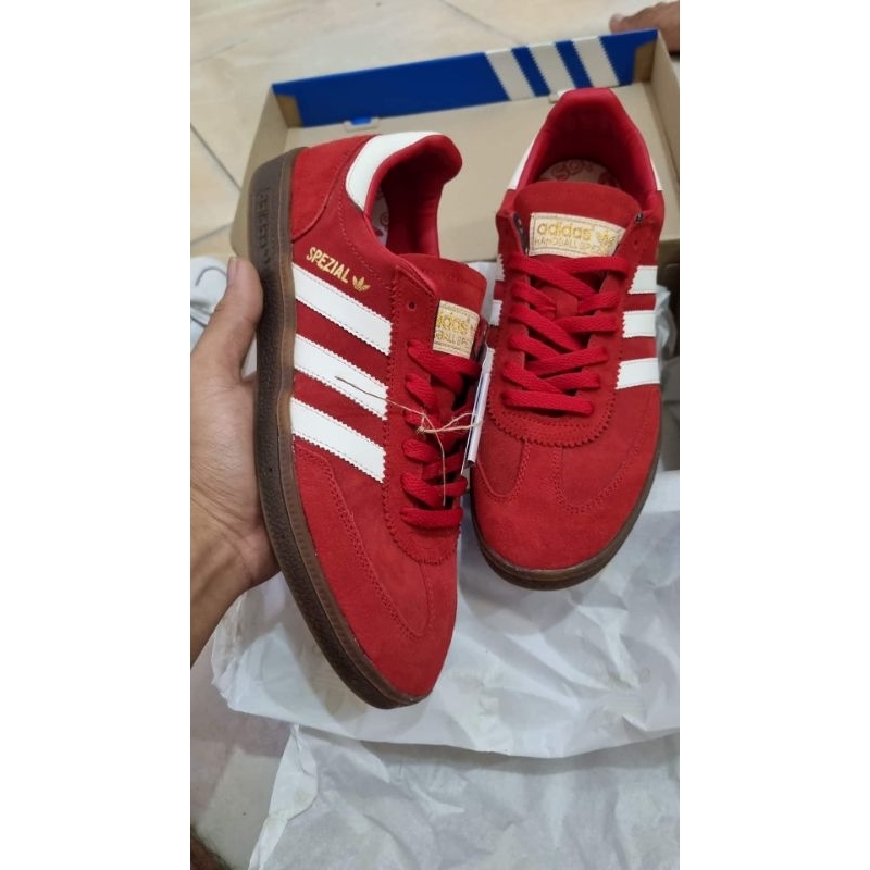 Sepatu Adidas Spezial Merah