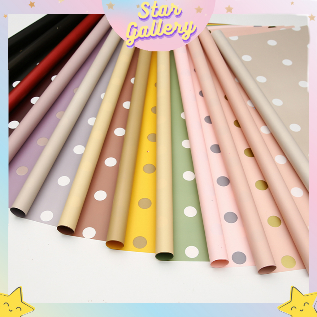 

KERTAS BUNGA MOTIF POLKADOT TEBAL WATERPROOF / KERTAS KADO POLKADO KB11