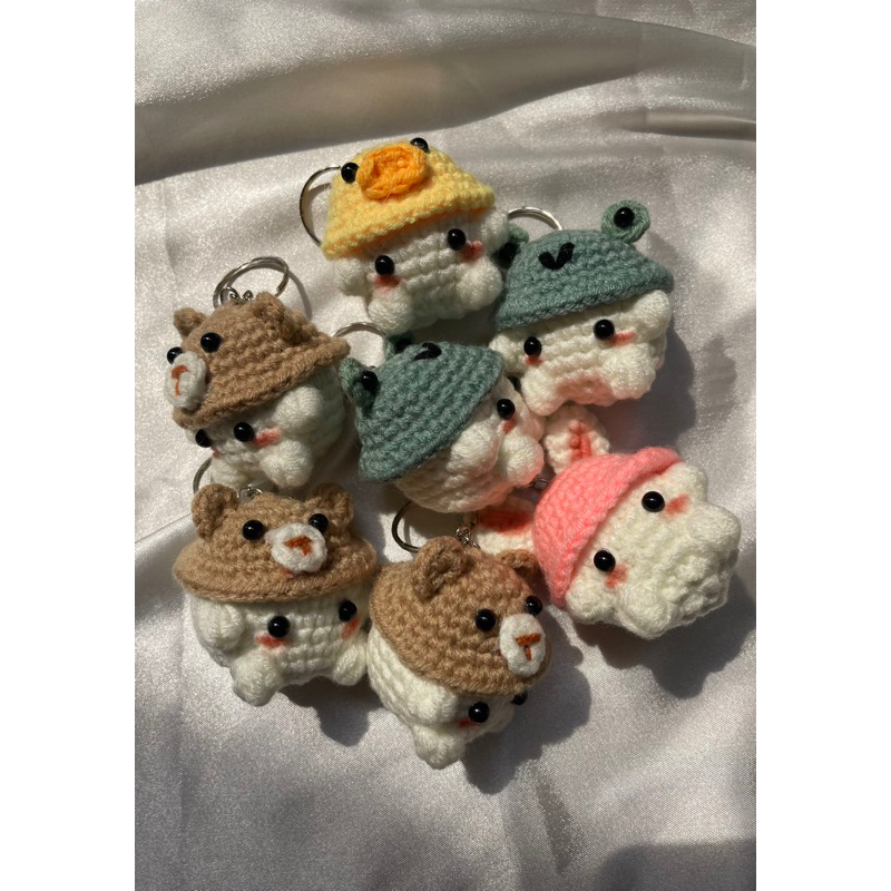 baby hat crochet keychain/ gantungan kunci/ gantungan kunci lucu/ gantungan kunci estetik/ boneka ke