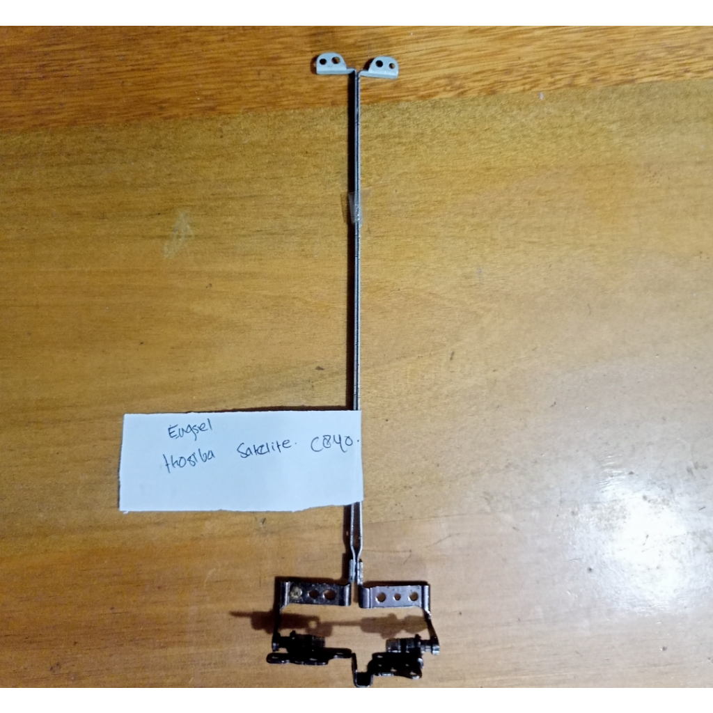 Engsel laptop seken Toshiba satelite C840