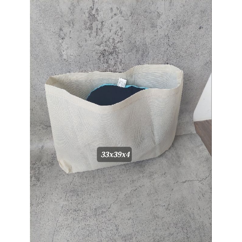 

tas spunbond dust bag tas promosi tas souvenir warna krem 33x39BISA UNTUK DUST BAG TAS SEPATU