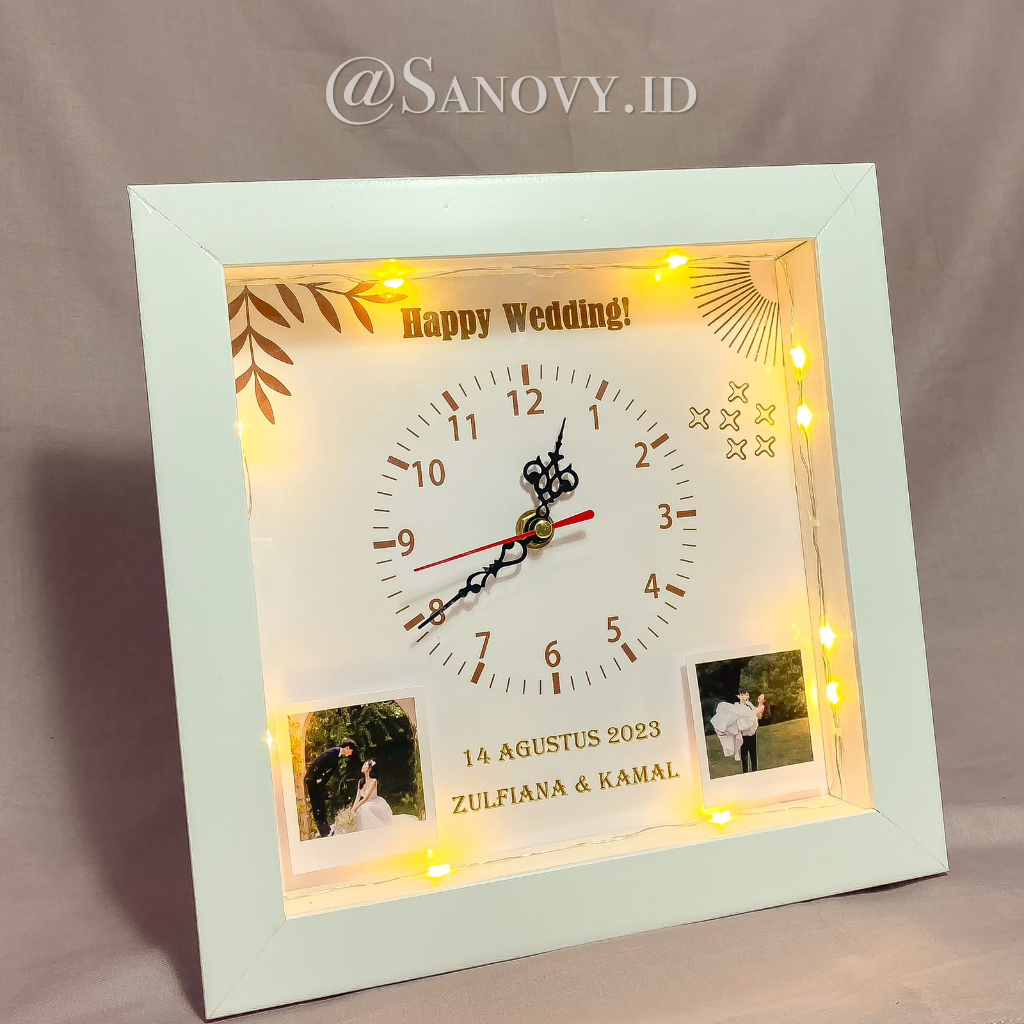 2020008 Gift Hampers frame 3D 20x20 include jam ditengah