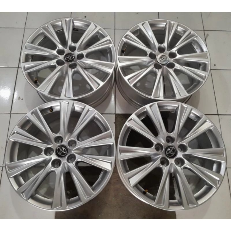 Velg Mobil Bekas Replika Alphard Ring 18 Baut 5x114 R18X7 H5X114 ET45 SILVER