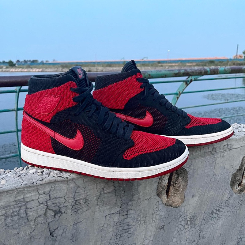NIKE AIR JORDAN 1 RETRO OG HI BRED FLYKNIT