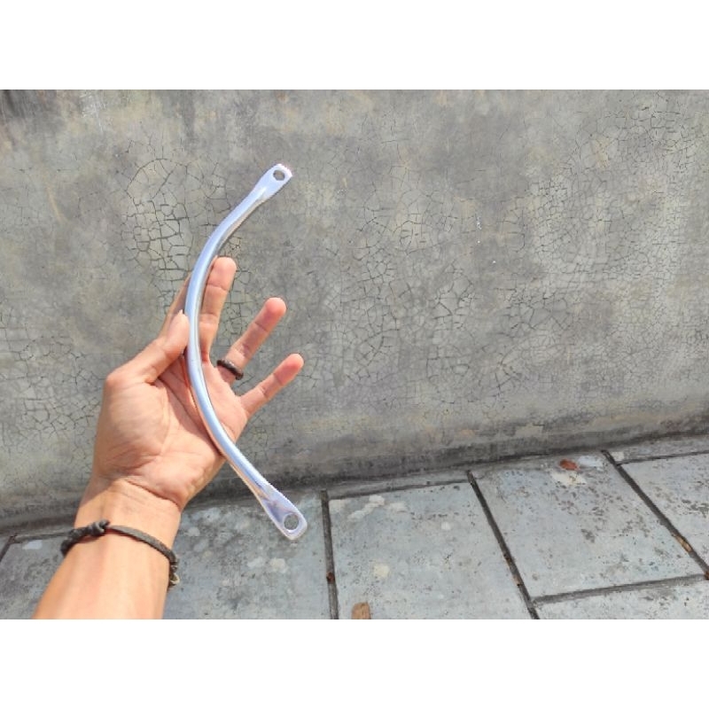 pankon pangkon dudukan breket brecket bracket knalpot kenalpot tipe C panjang 30 cm 30cm