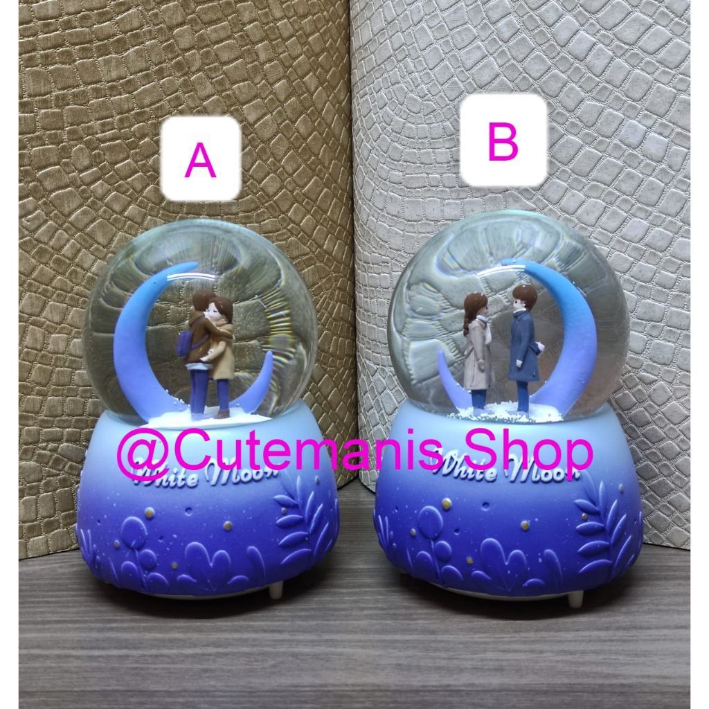 Kotak Musik Couple Romantis Snowball Bola Kristal Salju wintermoon