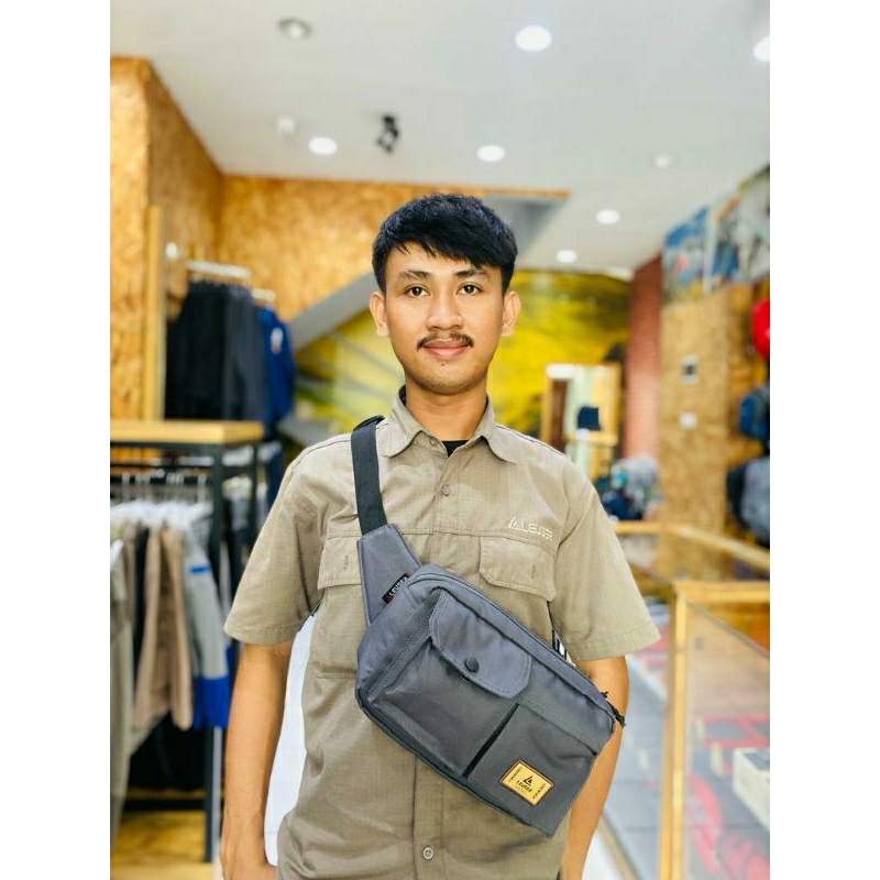 Sling bag/tas pinggang leuser