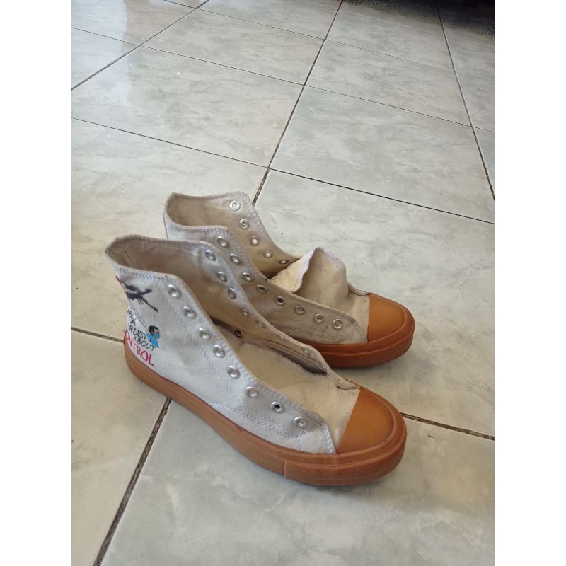 sepatu no brands seri corona jnck