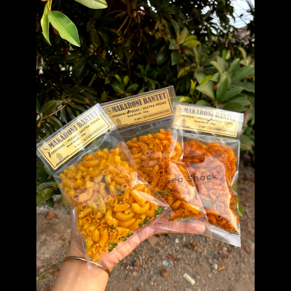 

MAKARONI BANTET DAUN JERUK 50GR By Sea Snack