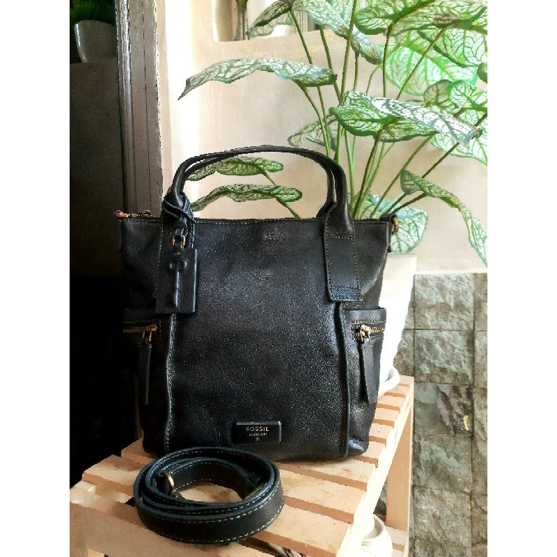 emerson medium black