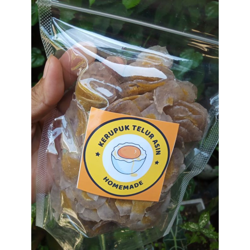 

Kerupuk Telur asin