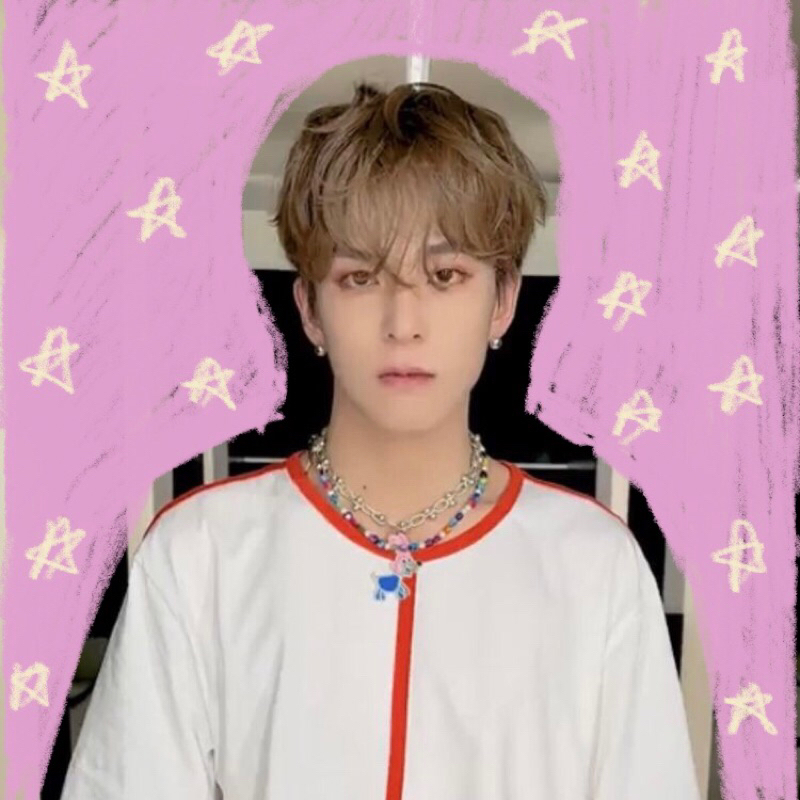 NOVEL BEKAS MAHIKA PRELOVED