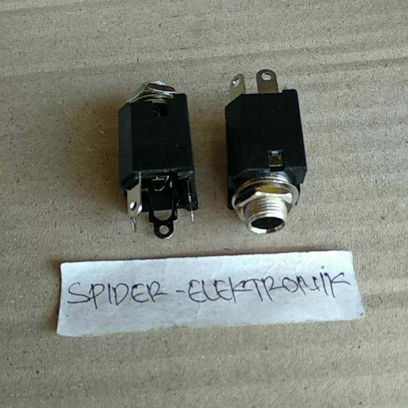 Soket AKAI Soket MIC Stereo Hitam