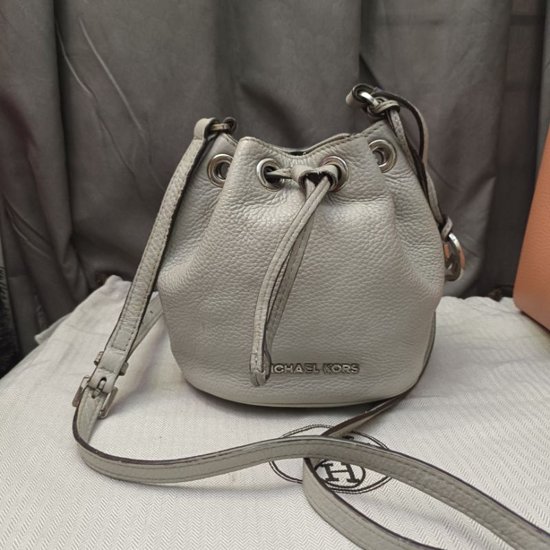 PRELOVED SLING SERUT MK NETT