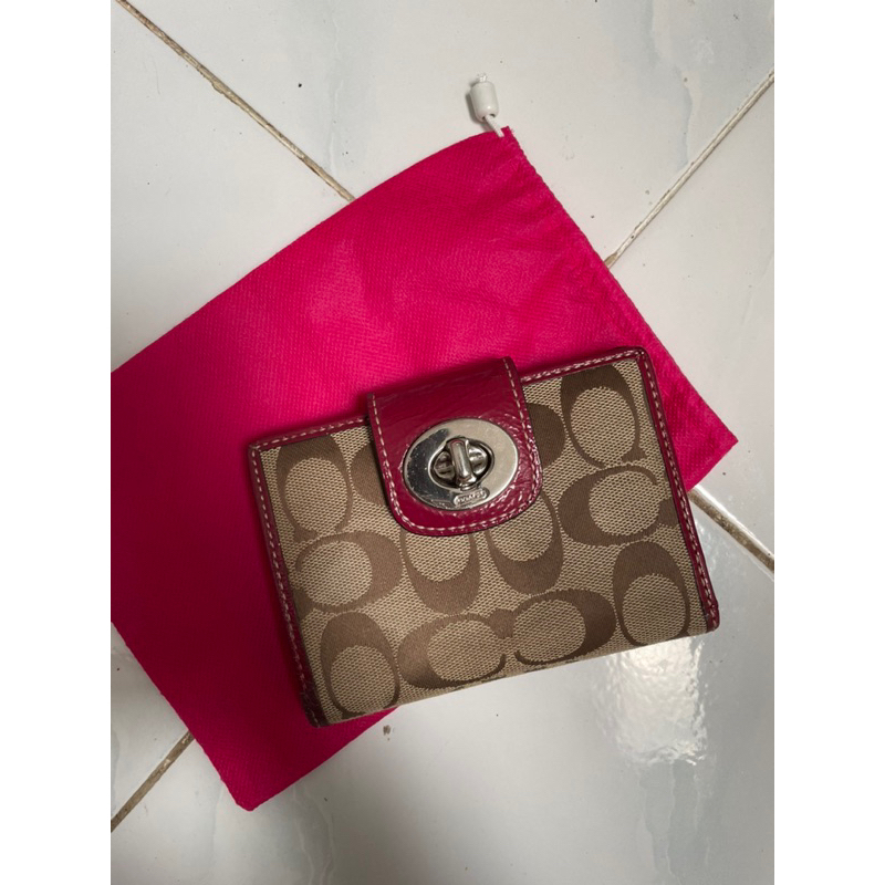 Dompet lipat co ach signature pink Fanta