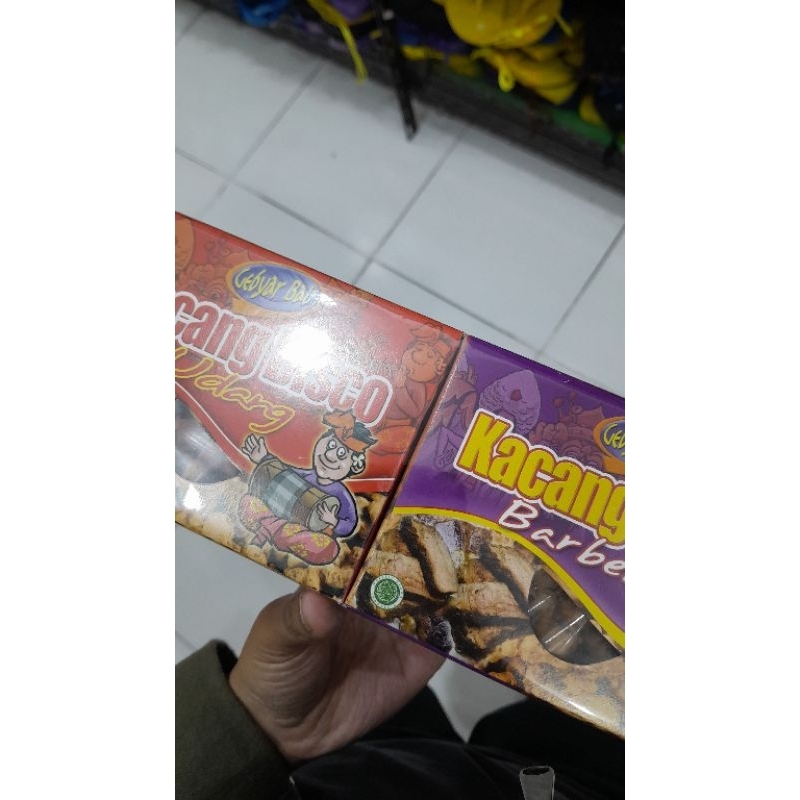 

Kacang Disko Gebyar Bali isi 4 box @90gr