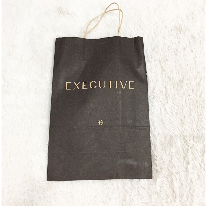 

The Executive Original Paperbag Shopping Bag Tas Kantong Belanja Branded