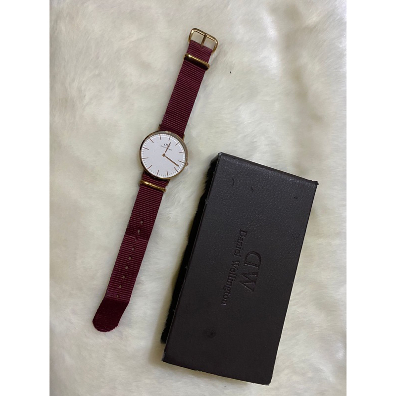 Preloved Jam DW/ Daniel Wellington