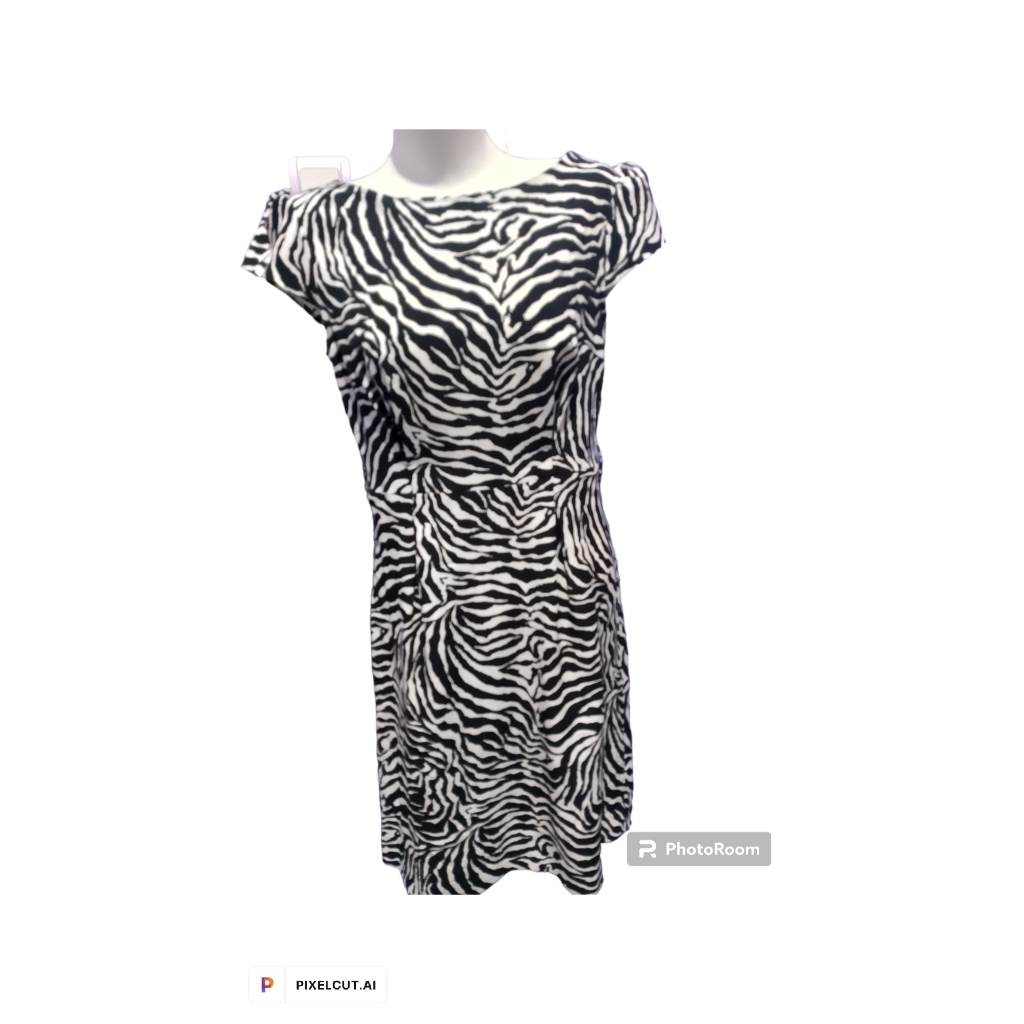 DRESS THRIFT HITAM PUTIH