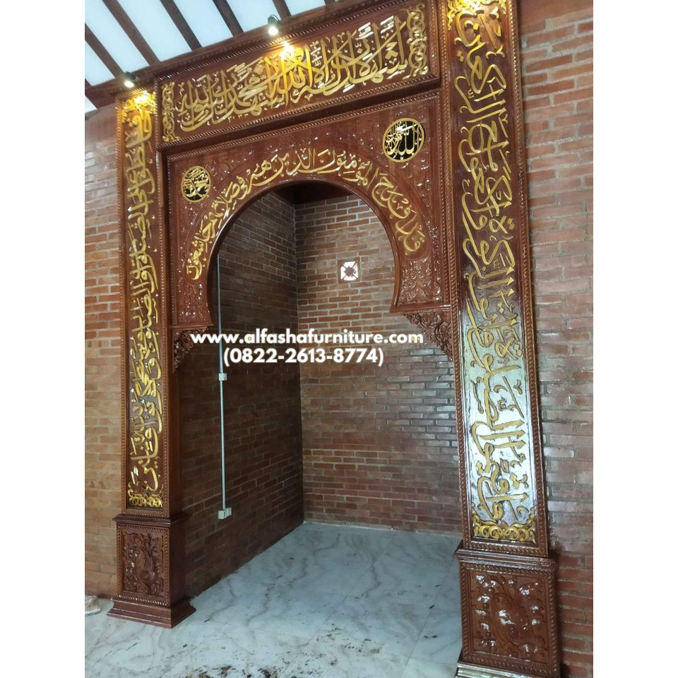 jual mihrab masjid kayu jati ukir kaligrafi motif terbaru