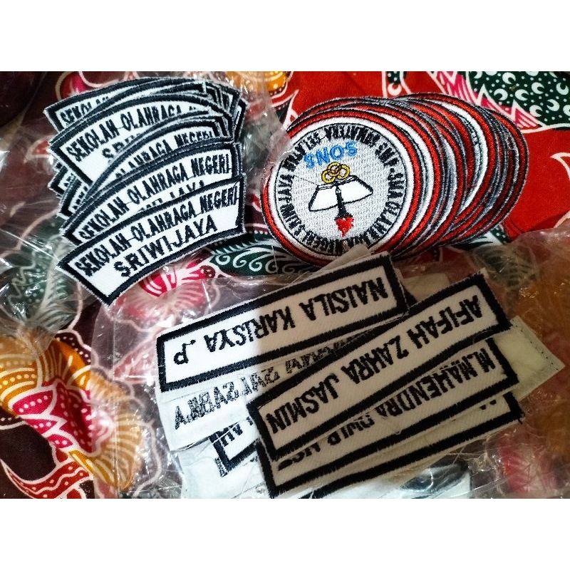 

nama dan logo sekolah