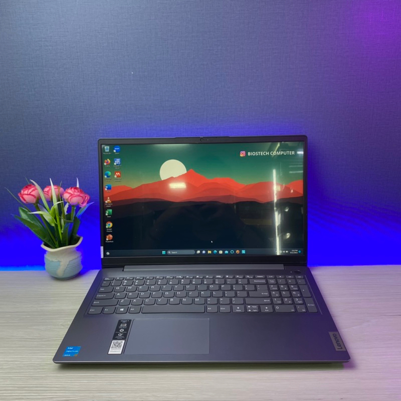 Laptop Lenovo Ideapad Slim 3 Pentium Gold 7505 Ram 4GB SSD 256GB MULUS