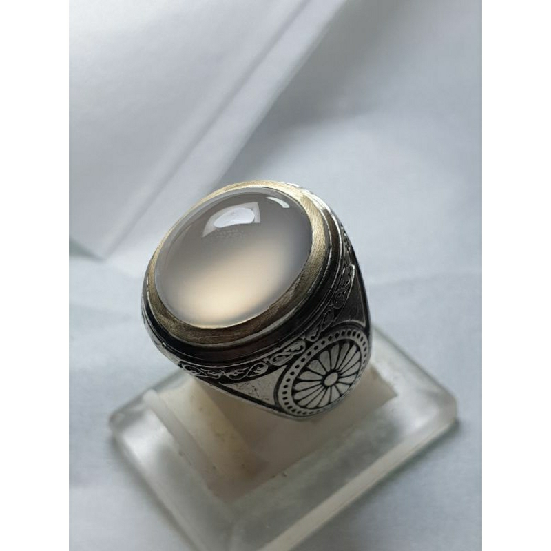 batu bacan obi anggur chalcedonny